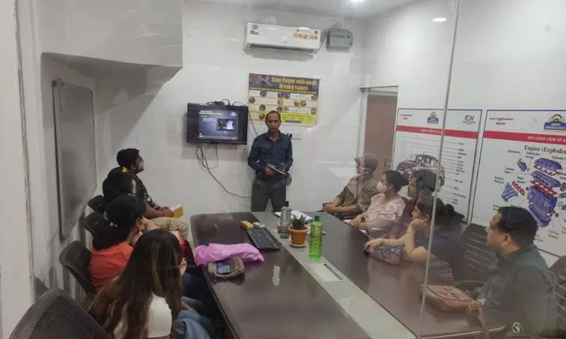 Poddar-Maruti-Driving-School7